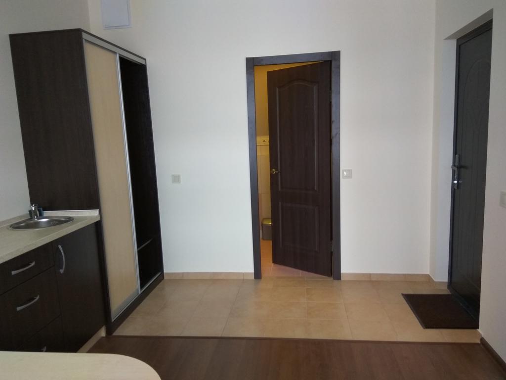 S&M Apartments - Zarichna كييف المظهر الخارجي الصورة