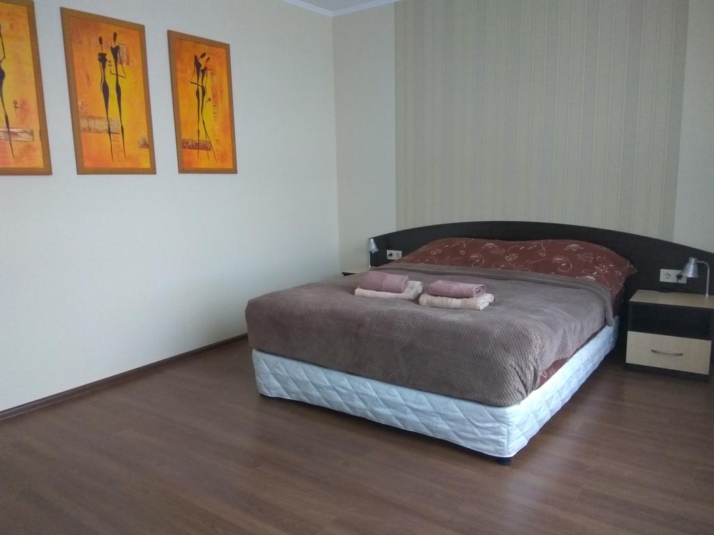 S&M Apartments - Zarichna كييف المظهر الخارجي الصورة